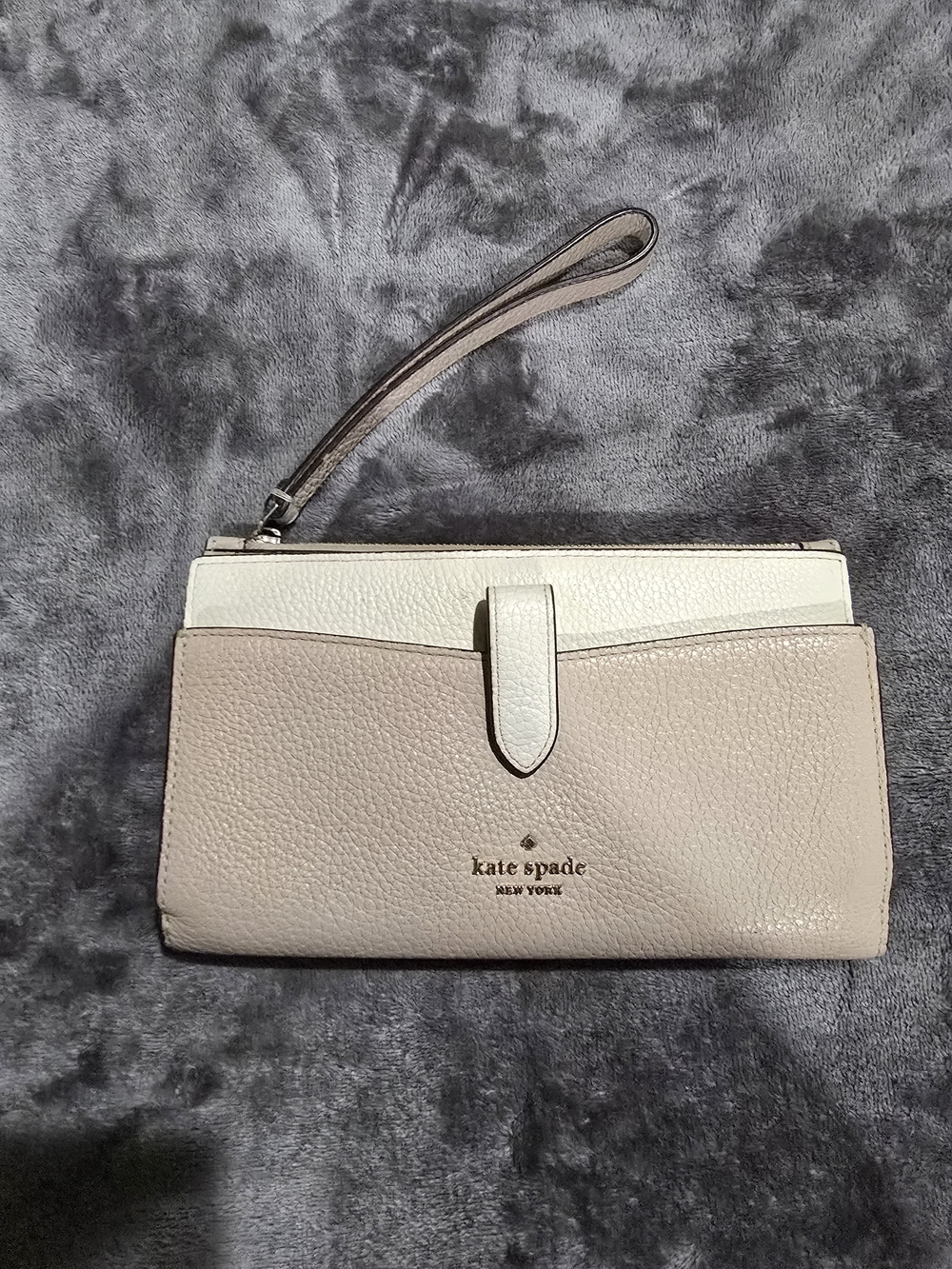 kate spade Two-Tone Beige & Cream Wristlet